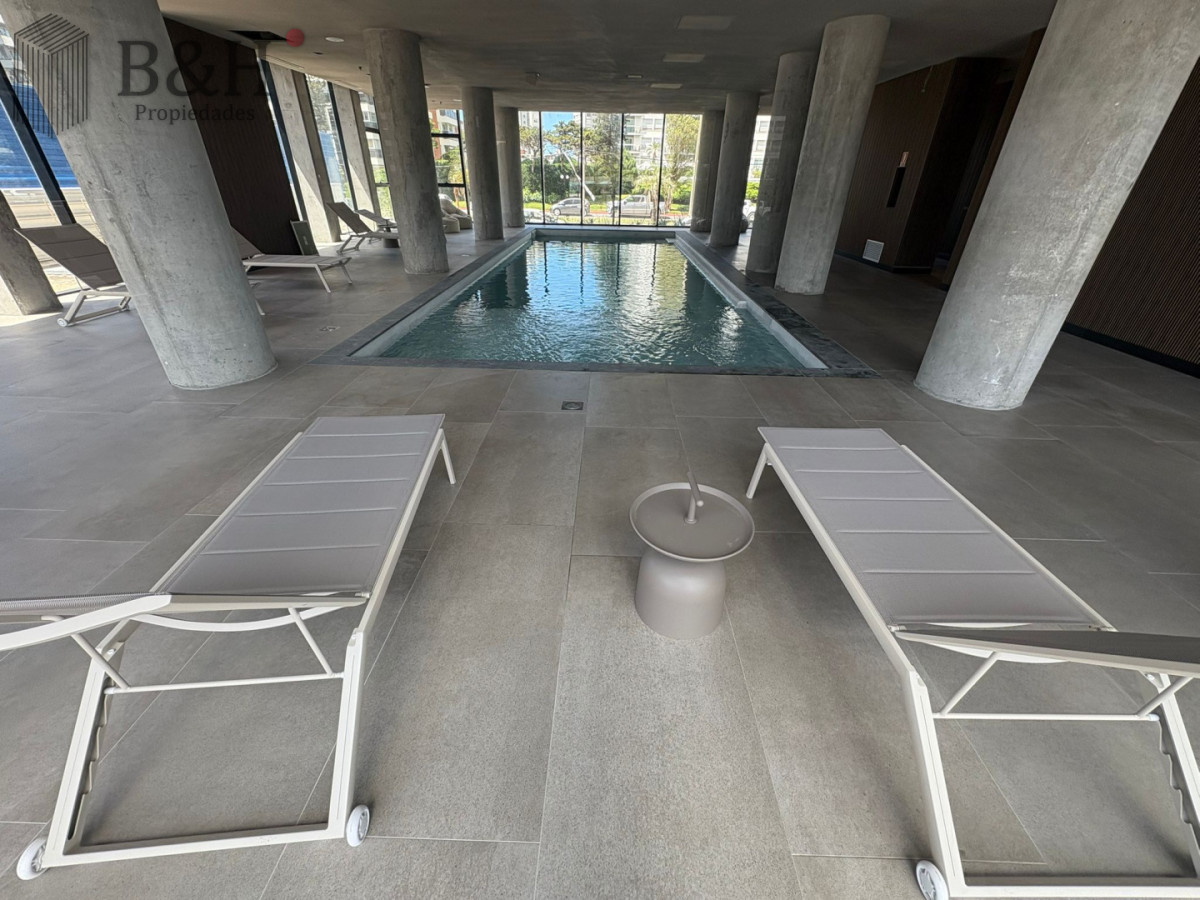 Apartamento ID.5290 - Torres del Este excelente orientación y vistas en piso 10 