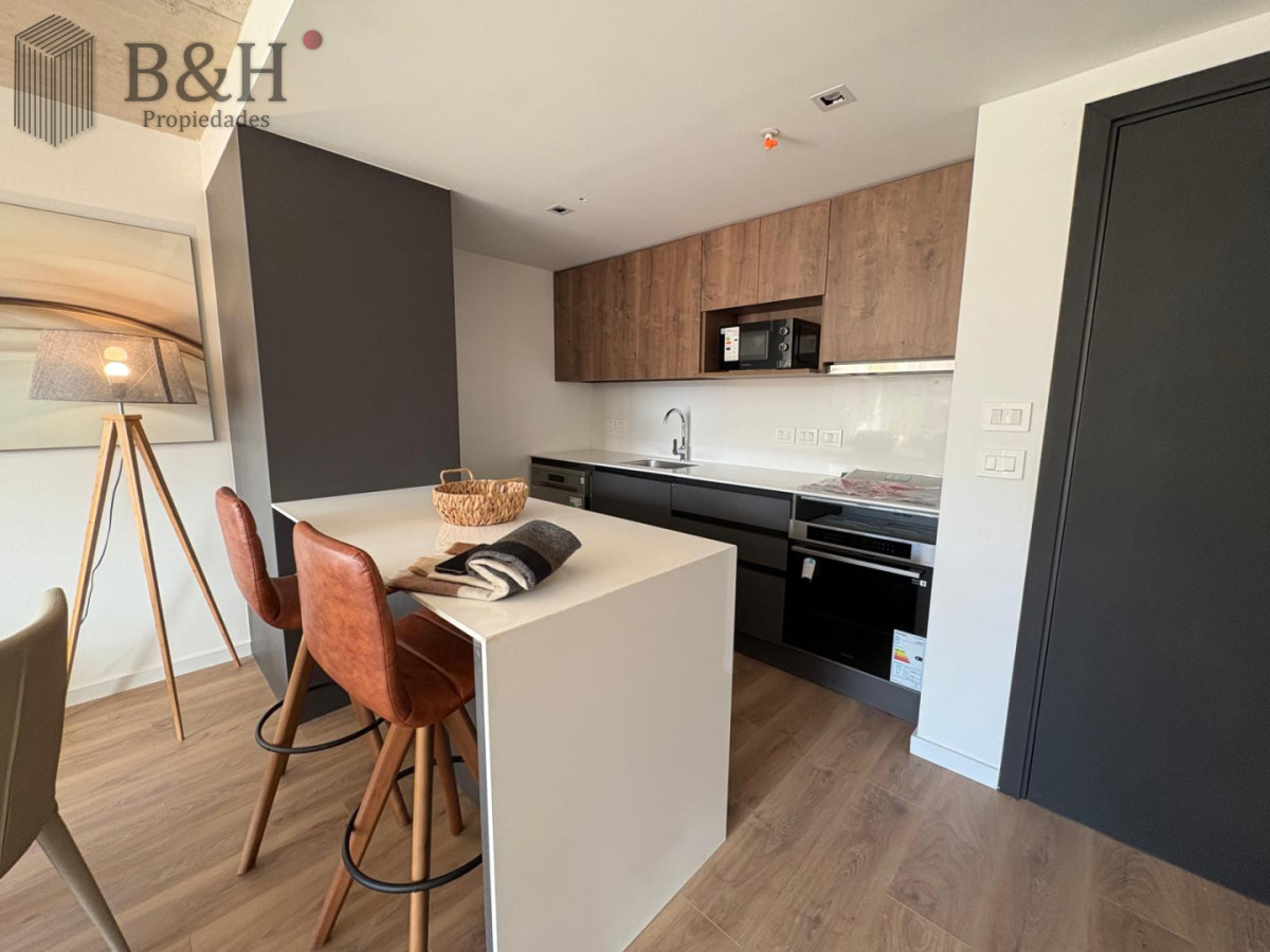 Apartamento ID.5290 - Torres del Este excelente orientación y vistas en piso 10 