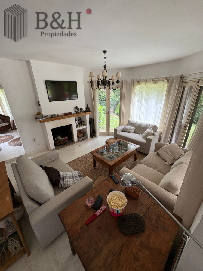 Casa ID.6150 - Chalet en Tenis Ranch en Alquiler Anual 3500 usd 