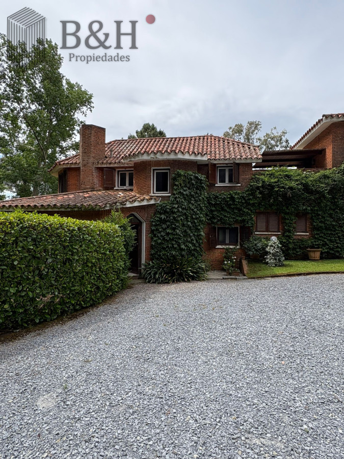 Casa ID.6150 - Chalet en Tenis Ranch en Alquiler Anual 3500 usd 