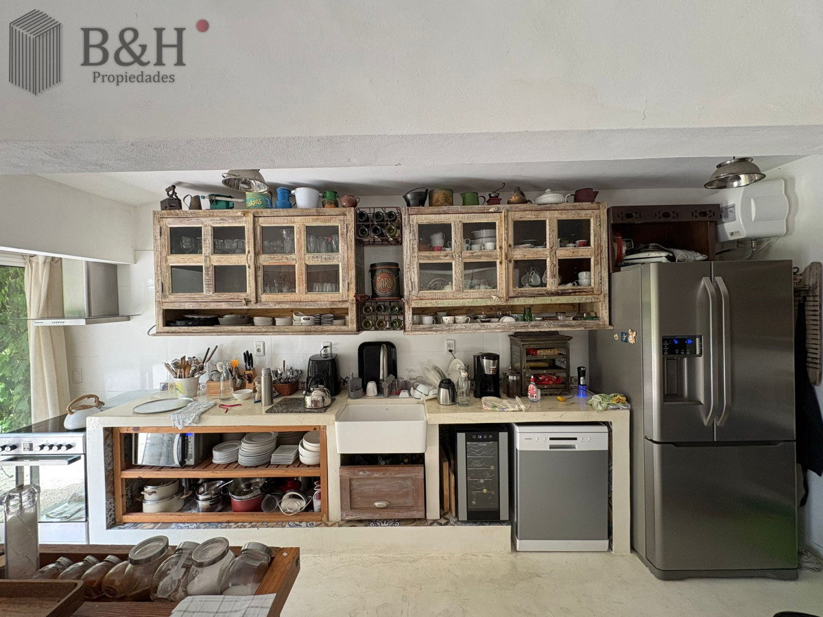 Casa ID.6150 - Chalet en Tenis Ranch en Alquiler Anual 3500 usd 