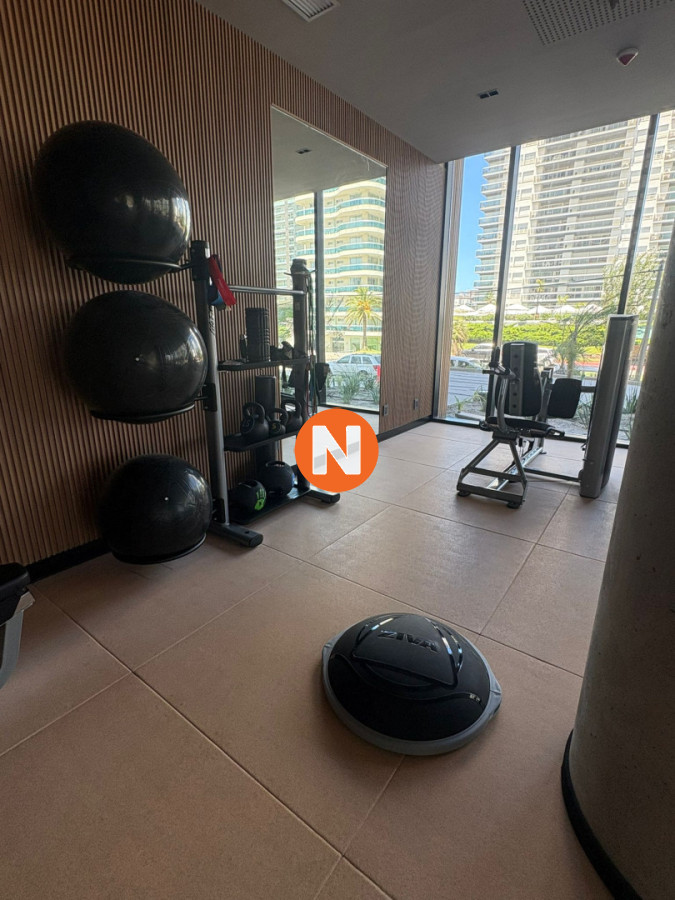 Apartamento Ref.225130 - Torres del Este excelente orientación y vistas en piso 10 