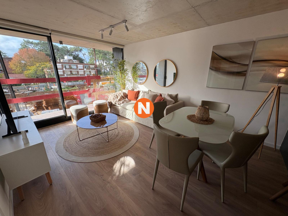 Apartamento Ref.225130 - Torres del Este excelente orientación y vistas en piso 10 