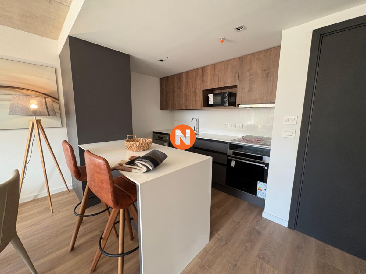 Apartamento Ref.225130 - Torres del Este excelente orientación y vistas en piso 10 