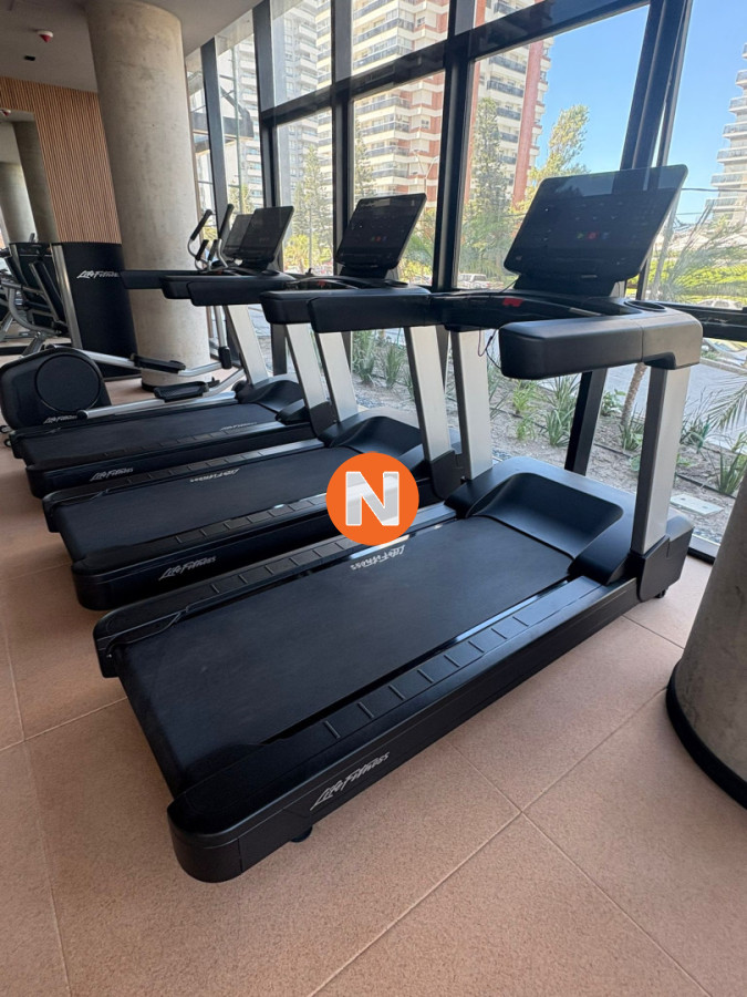 Apartamento Ref.225130 - Torres del Este excelente orientación y vistas en piso 10 