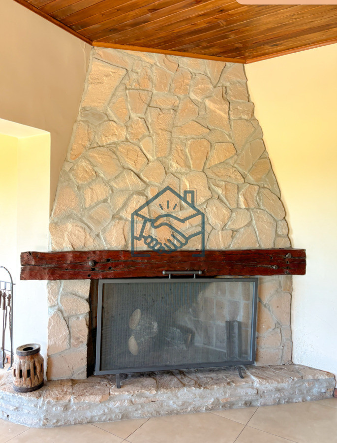 Chacra ID.1563/Chacra-24.779-m2-con-Challet-de-425m2-en-Zona-Residencial- - Chacra 24.779 m2 con Challet de 425m2 en Zona Residencial 