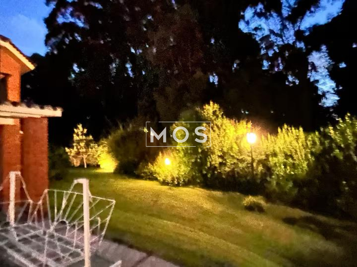Casa ID.3257 - Chalet en Tenis Ranch en Alquiler Anual 3200 usd 
