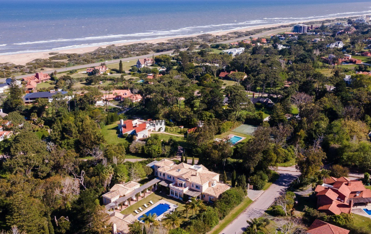 Terreno ID.48 - Terreno Frente al club de Golf 8400 m2