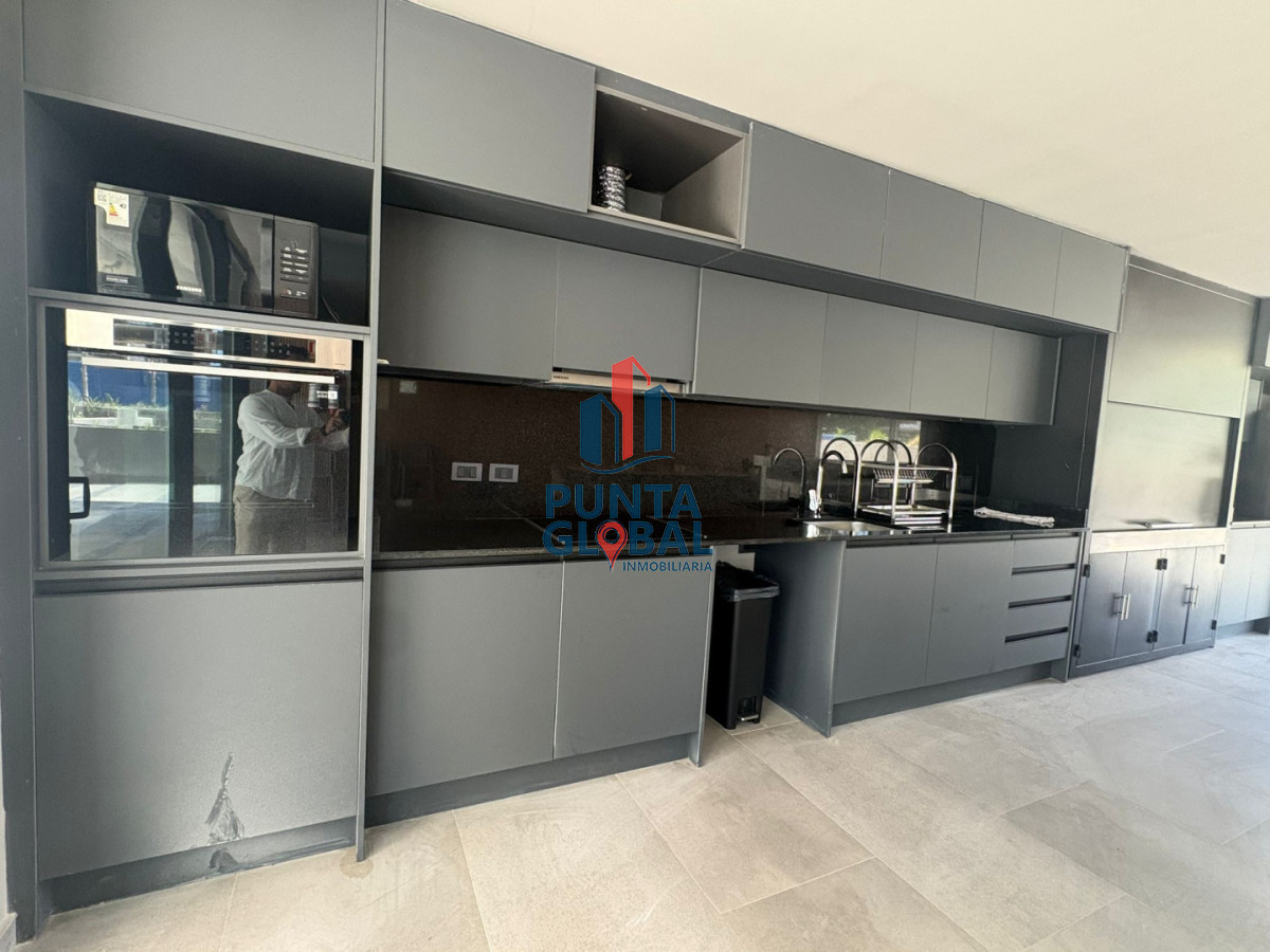 Apartamento ID.306 - Torres del Este excelente orientación y vistas en piso 10 