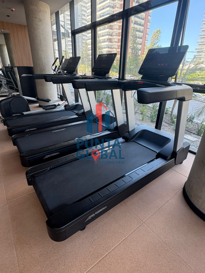 Apartamento ID.306 - Torres del Este excelente orientación y vistas en piso 10 