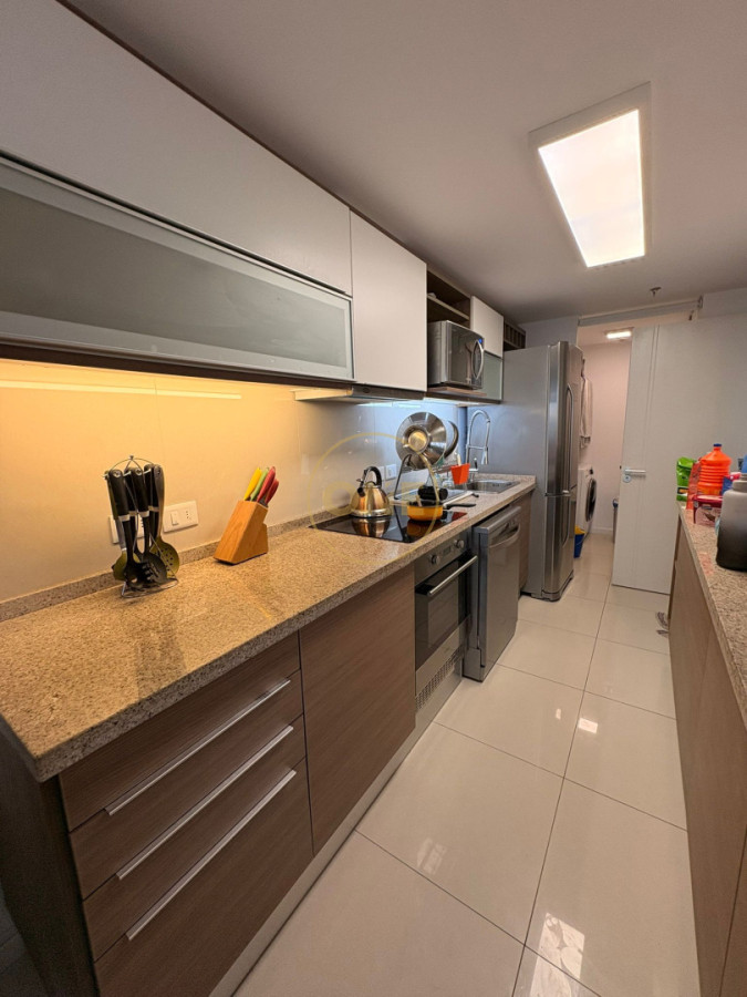 Apartamento ID.2236 - Apartamento de Lujo 3 Dormitorios 3 baños piso alto vistas