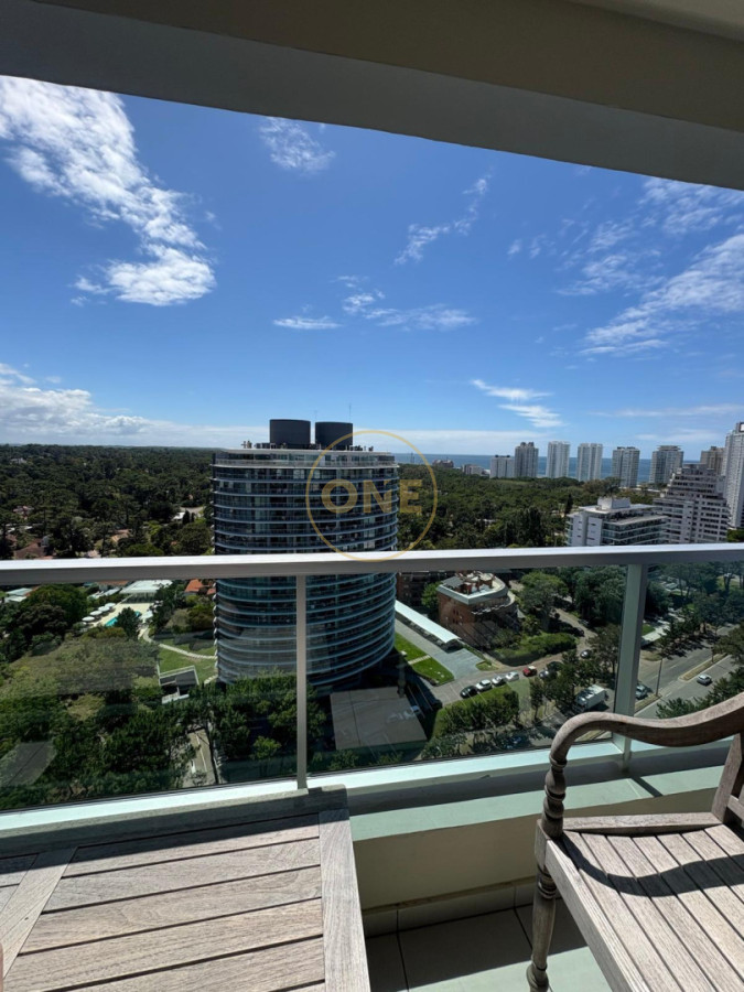 Apartamento ID.2236 - Apartamento de Lujo 3 Dormitorios 3 baños piso alto vistas