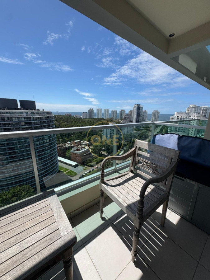 Apartamento ID.2236 - Apartamento de Lujo 3 Dormitorios 3 baños piso alto vistas