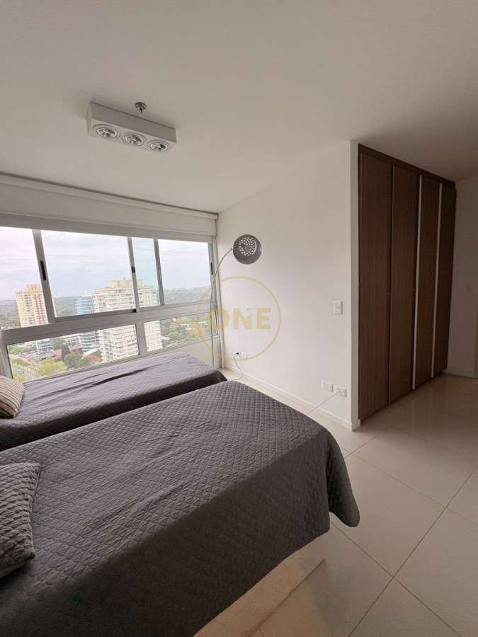 Apartamento ID.2236 - Apartamento de Lujo 3 Dormitorios 3 baños piso alto vistas