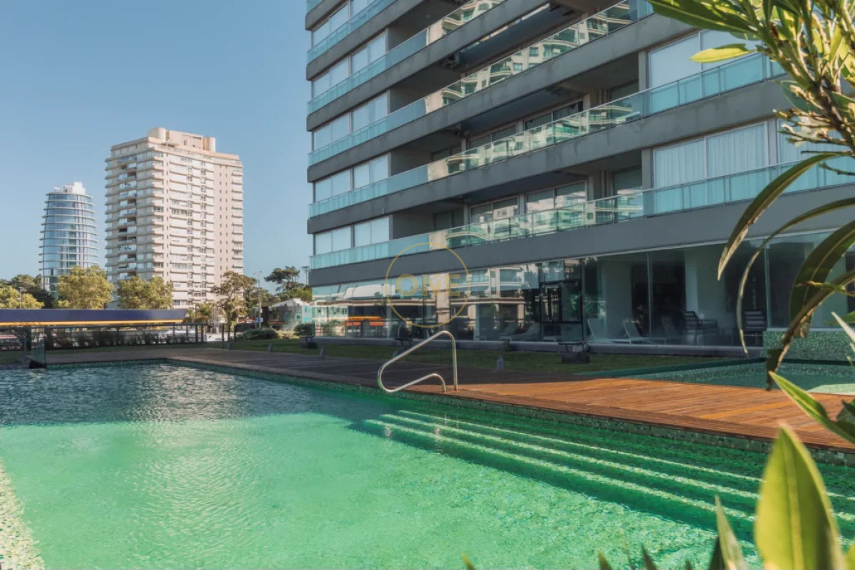 Apartamento ID.2236 - Apartamento de Lujo 3 Dormitorios 3 baños piso alto vistas