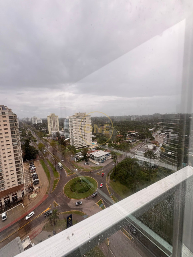 Apartamento ID.2236 - Apartamento de Lujo 3 Dormitorios 3 baños piso alto vistas