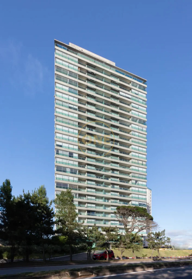 Apartamento ID.2236 - Apartamento de Lujo 3 Dormitorios 3 baños piso alto vistas