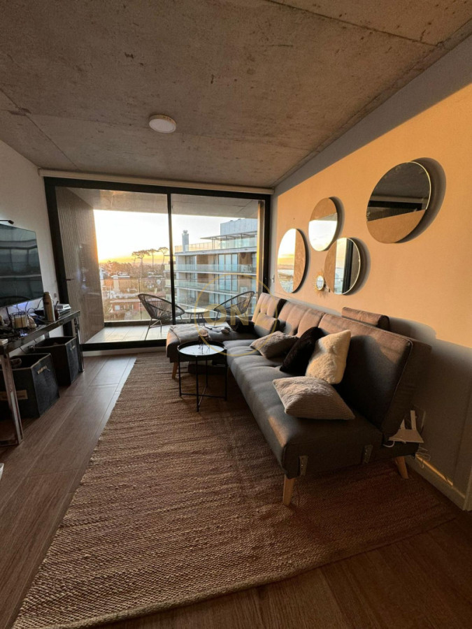 Apartamento ID.2057 - Apartamento Primera Linea Frente a Mansa 1 Dormitorio Bajos Gastos 