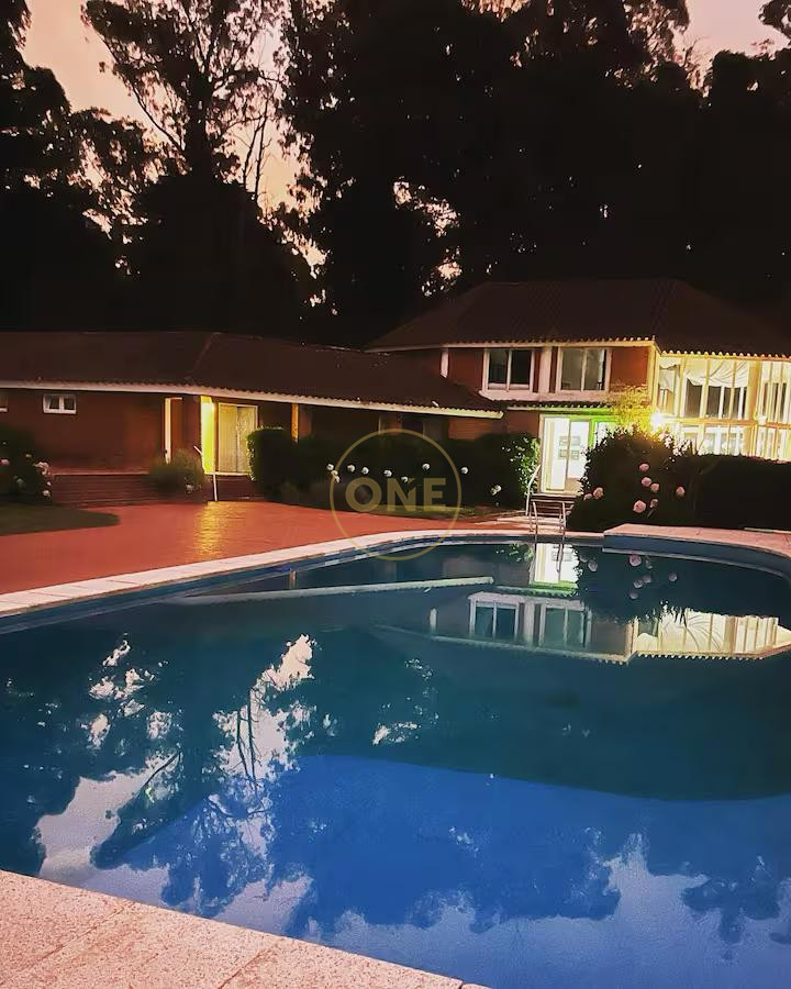 Casa ID.2260 - Chalet en Tenis Ranch en Venta o Alquiler Anual 3200 usd 