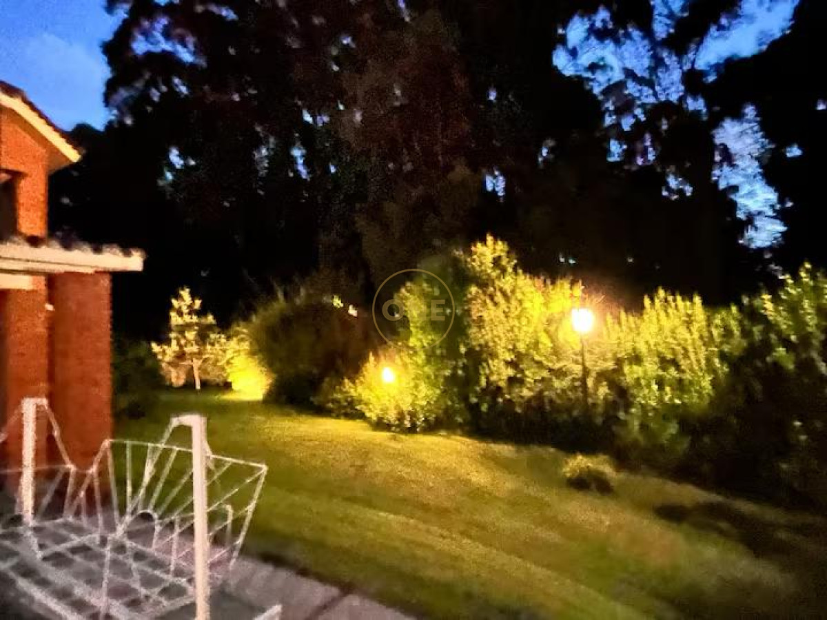 Casa ID.2260 - Chalet en Tenis Ranch en Venta o Alquiler Anual 3200 usd 