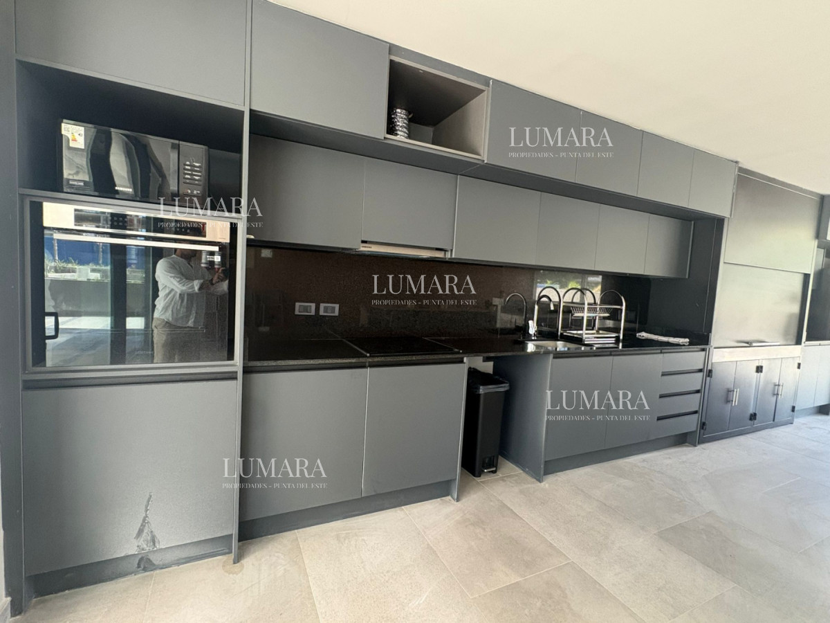 Apartamento ID.1974 - Torres del Este excelente orientación y vistas en piso 10 