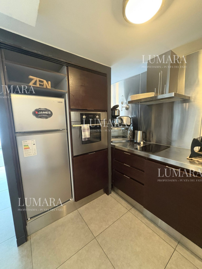 Apartamento ID.3215 - 1 Dormitorio de lujo Frente Punta a Shopping servicio Playa