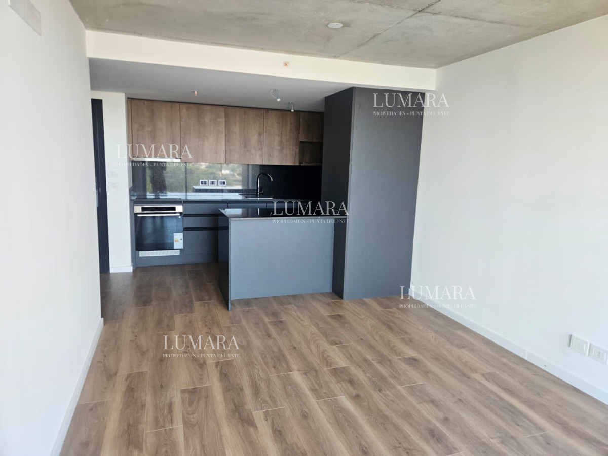 Apartamento ID.1974 - Torres del Este excelente orientación y vistas en piso 10 