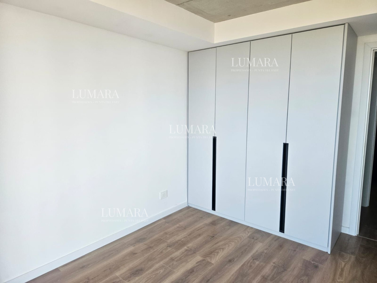 Apartamento ID.1974 - Torres del Este excelente orientación y vistas en piso 10 