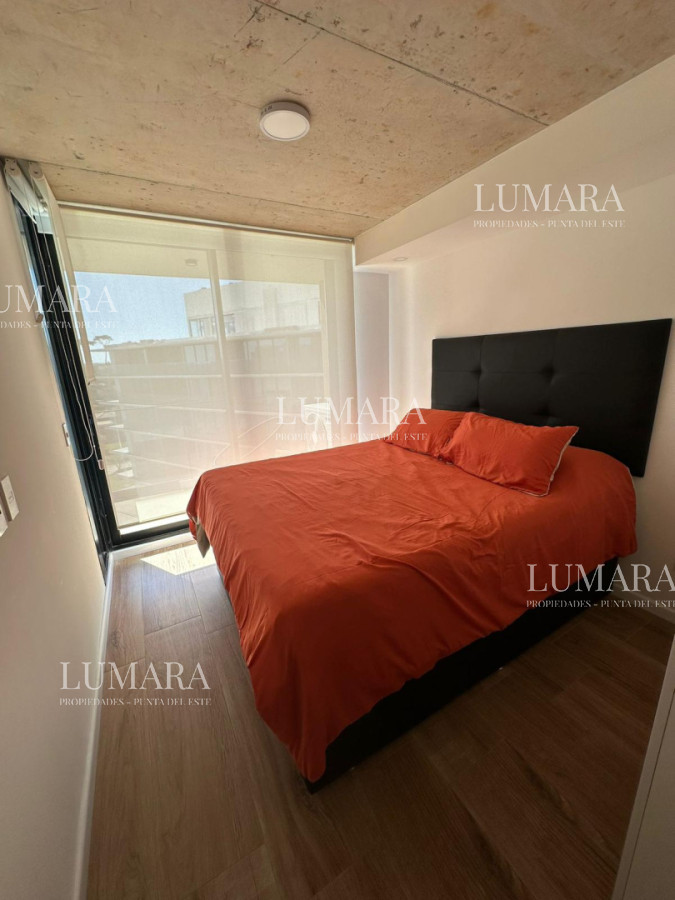 Apartamento ID.2870 - Apartamento Primera Linea Frente a Mansa 1 Dormitorio Bajos Gastos 