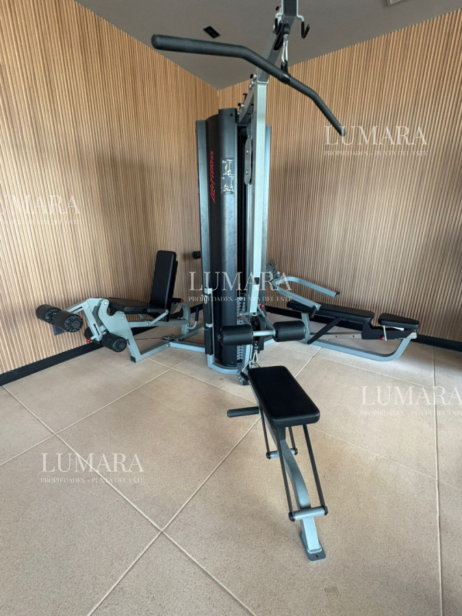 Apartamento ID.1974 - Torres del Este excelente orientación y vistas en piso 10 