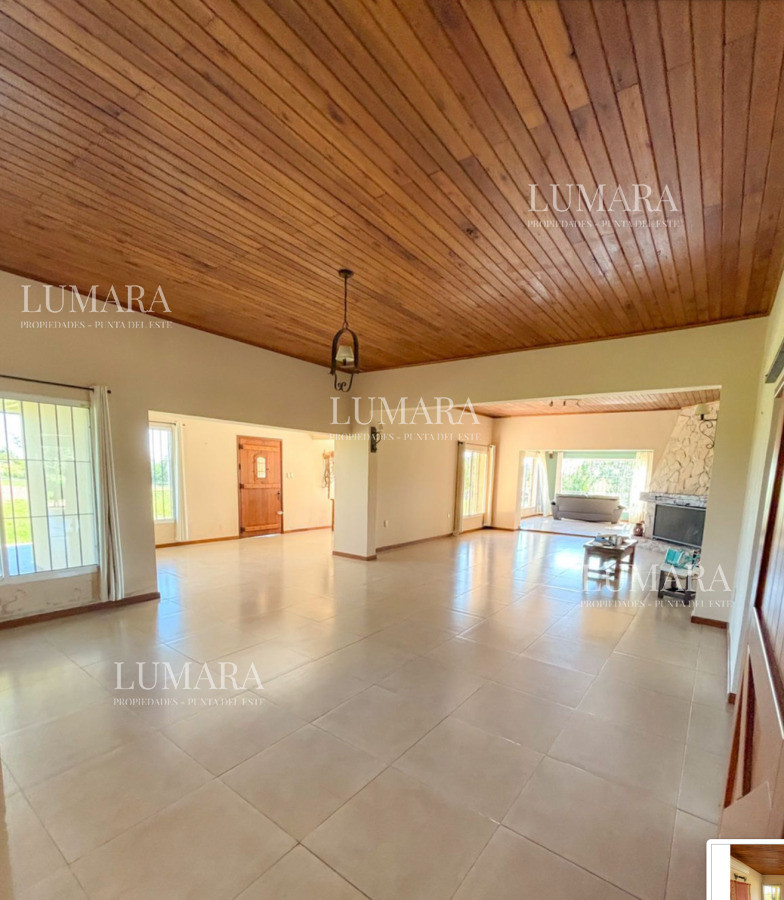 Chacra ID.3766 - Chacra 24.779 m2 con Challet de 425m2 en Zona Residencial 