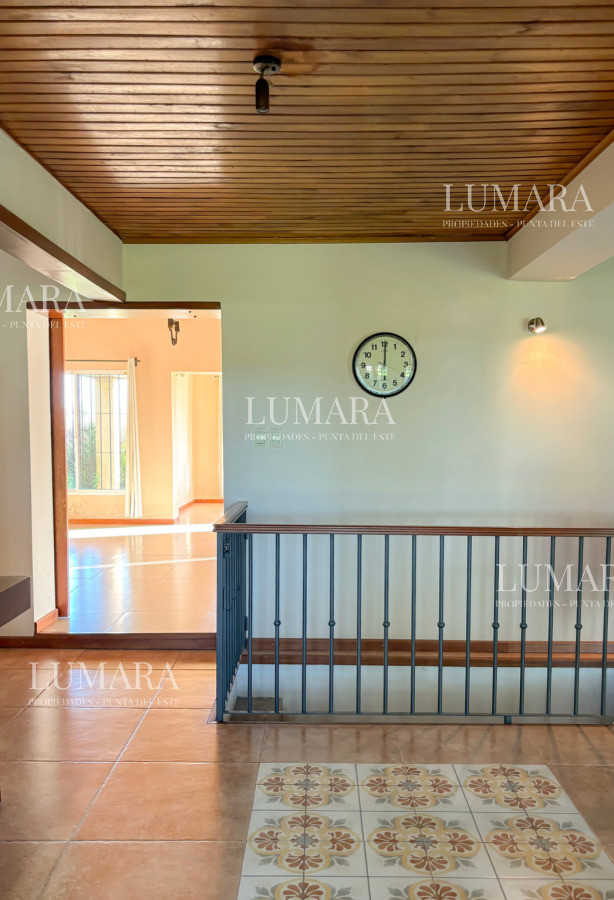 Chacra ID.3766 - Chacra 24.779 m2 con Challet de 425m2 en Zona Residencial 