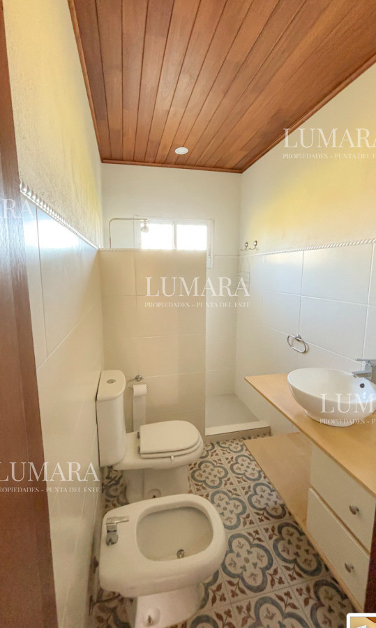 Chacra ID.3766 - Chacra 24.779 m2 con Challet de 425m2 en Zona Residencial 