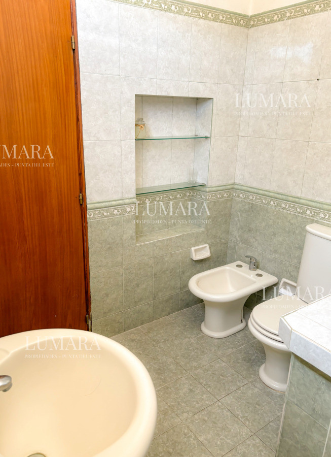 Chacra ID.3766 - Chacra 24.779 m2 con Challet de 425m2 en Zona Residencial 