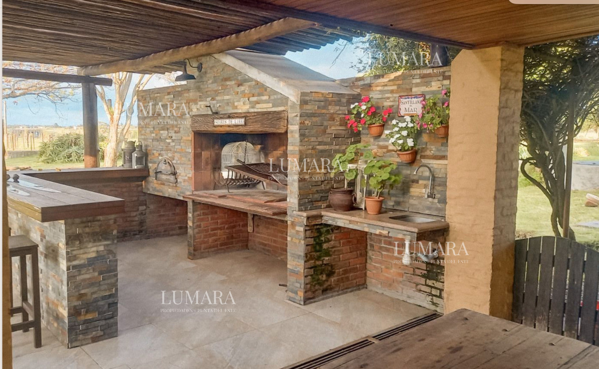 Chacra ID.3766 - Chacra 24.779 m2 con Challet de 425m2 en Zona Residencial 