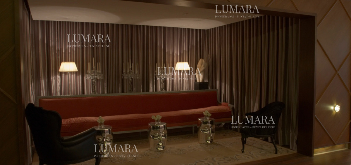 Apartamento ID.3215 - 1 Dormitorio de lujo Frente Punta a Shopping servicio Playa