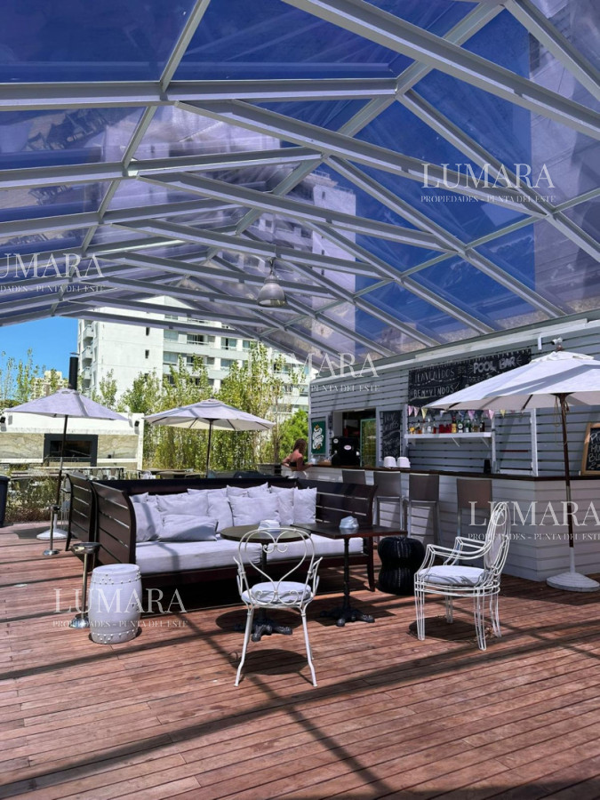 Apartamento ID.3215 - 1 Dormitorio de lujo Frente Punta a Shopping servicio Playa