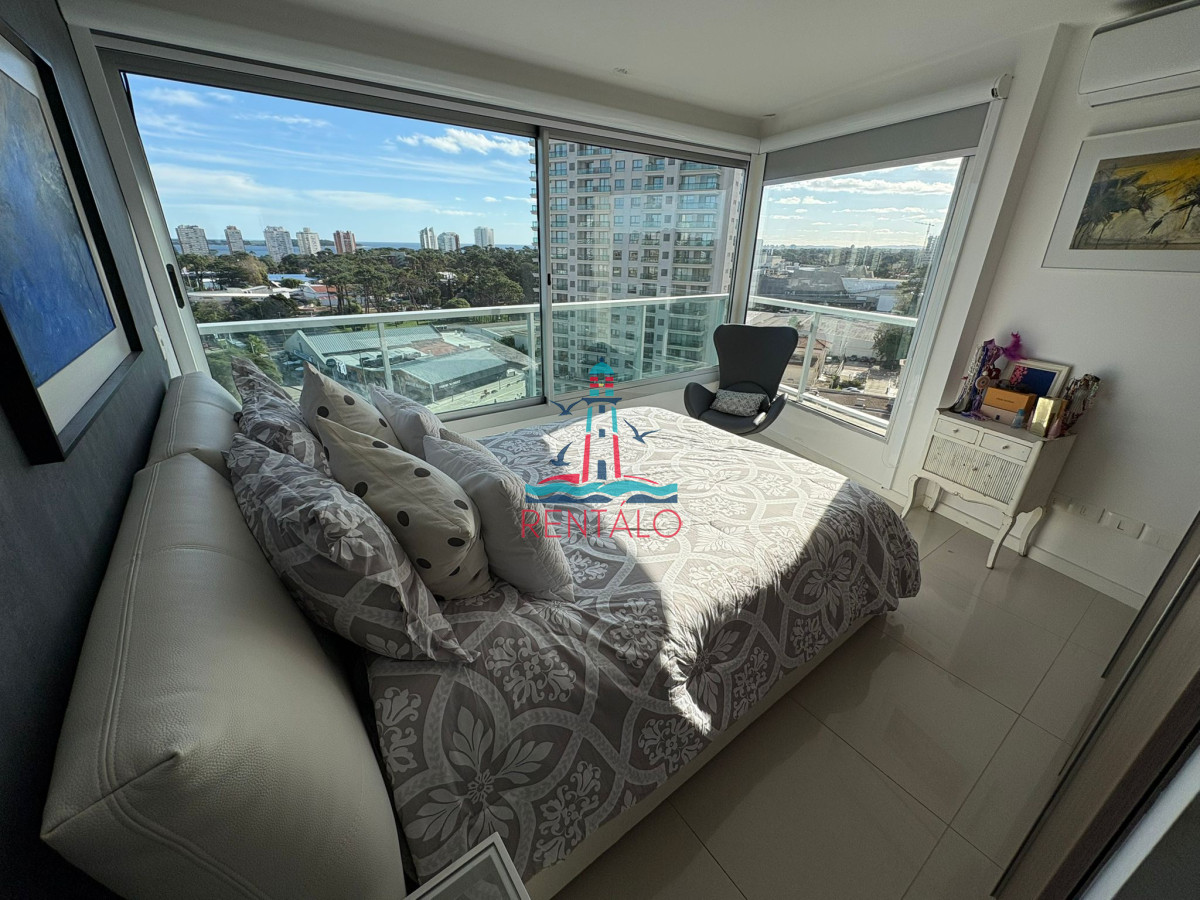 Apartamento ID.257 - Apartamento de 2 dormitorios  en venta Punta del Este con excelentes vistas y amenities