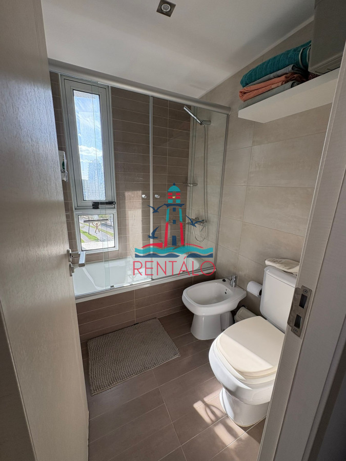 Apartamento ID.257 - Apartamento de 2 dormitorios  en venta Punta del Este con excelentes vistas y amenities