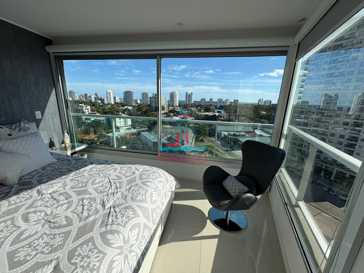 Apartamento ID.257 - Apartamento de 2 dormitorios  en venta Punta del Este con excelentes vistas y amenities