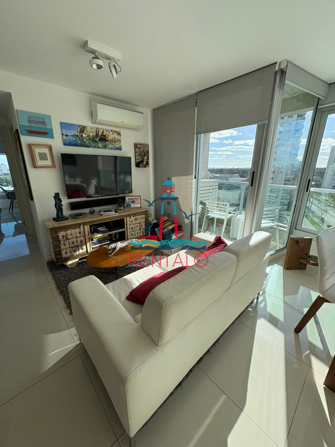 Apartamento ID.257 - Apartamento de 2 dormitorios  en venta Punta del Este con excelentes vistas y amenities