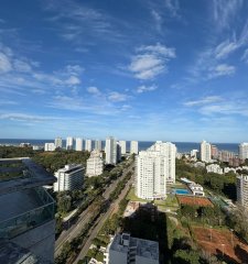 Apartamento de 2 dormitorios  en venta Punta del Este con excelentes vistas y amenities
