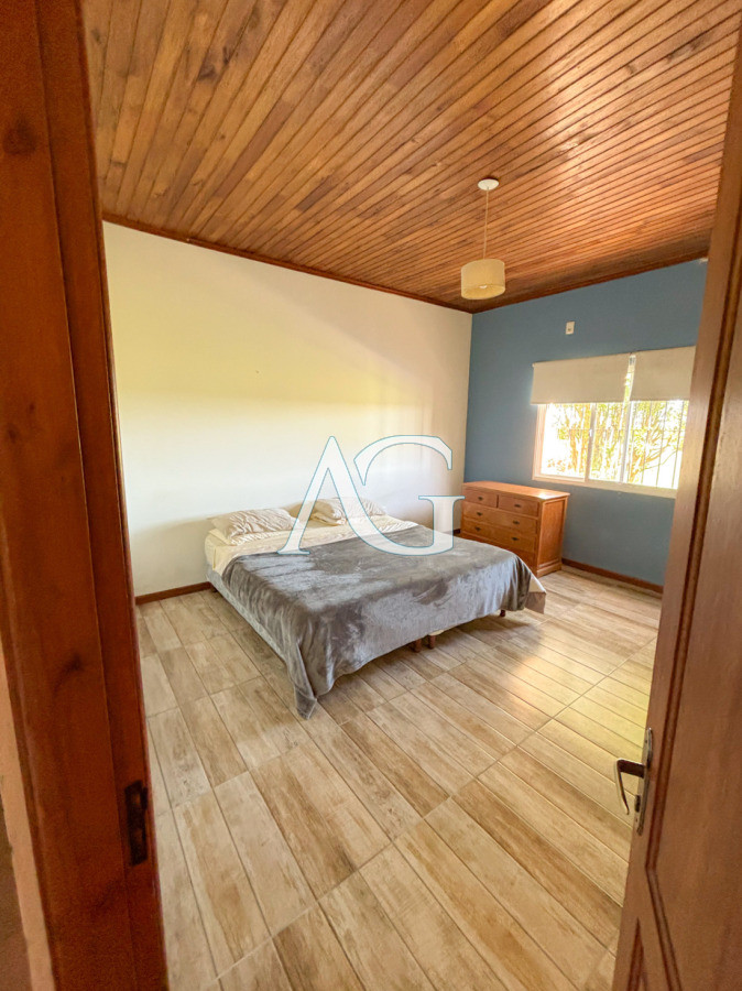 Chacra ID.180 - Chacra 24.779 m2 con Challet de 425m2 en Zona Residencial 