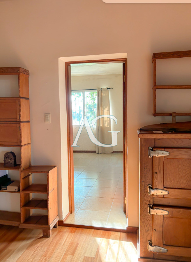 Chacra ID.180 - Chacra 24.779 m2 con Challet de 425m2 en Zona Residencial 