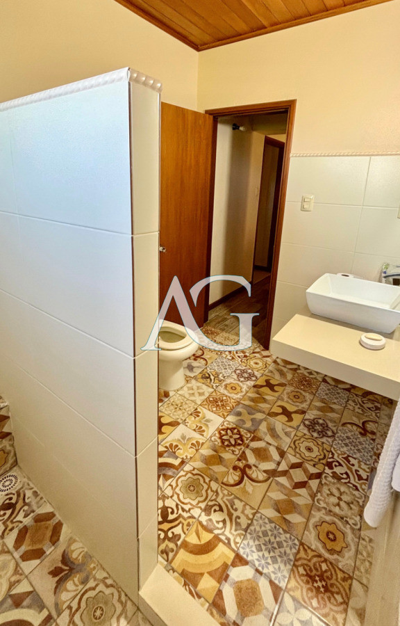 Chacra ID.180 - Chacra 24.779 m2 con Challet de 425m2 en Zona Residencial 