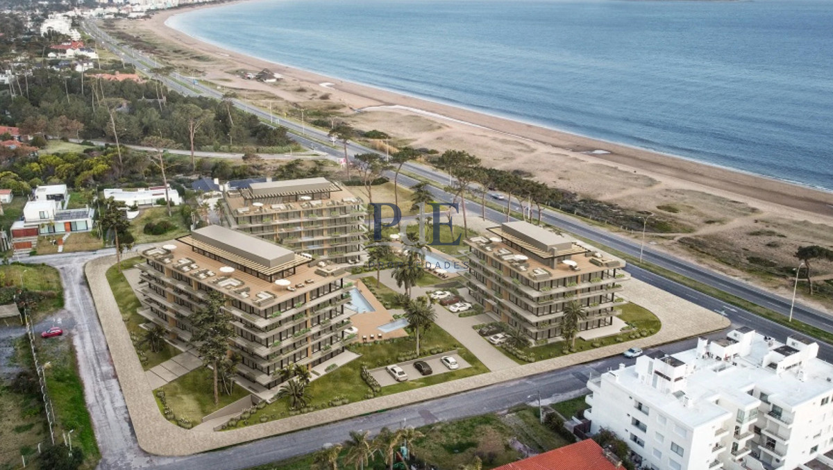 Espectacular apartamento frente a Playa Mansa, 1 Dormitorio Bajos Gastos  - Imagen 1