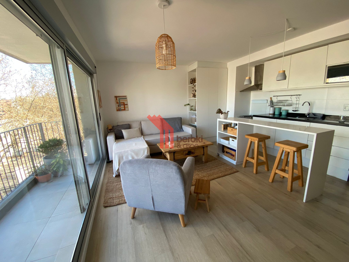 Apartamento ID.111 - Ap 2 dormitorios Rodo esq Acevedo Diaz Montevideo