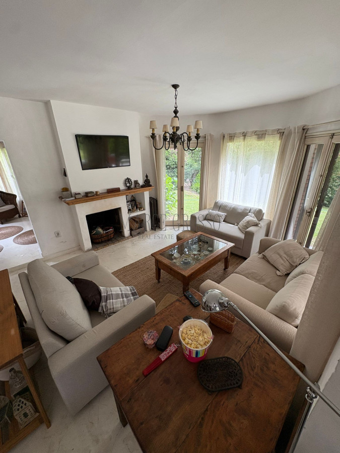 Casa ID.63 - Chalet en Tenis Ranch en Alquiler Anual 3500 usd 