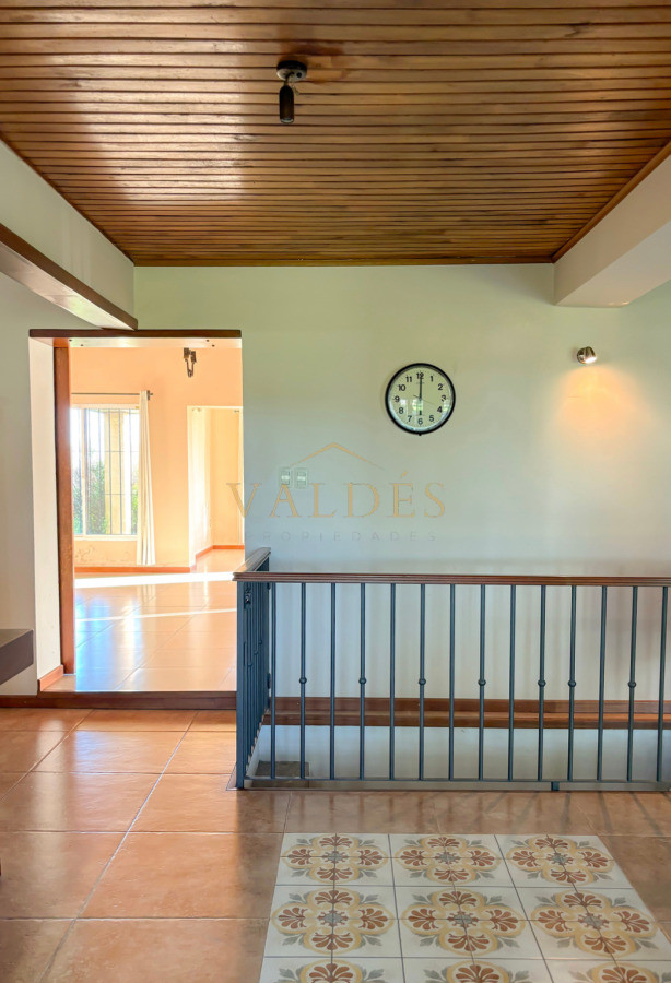 Chacra ID.5024 - Chacra 24.779 m2 con Challet de 425m2 en Zona Residencial 