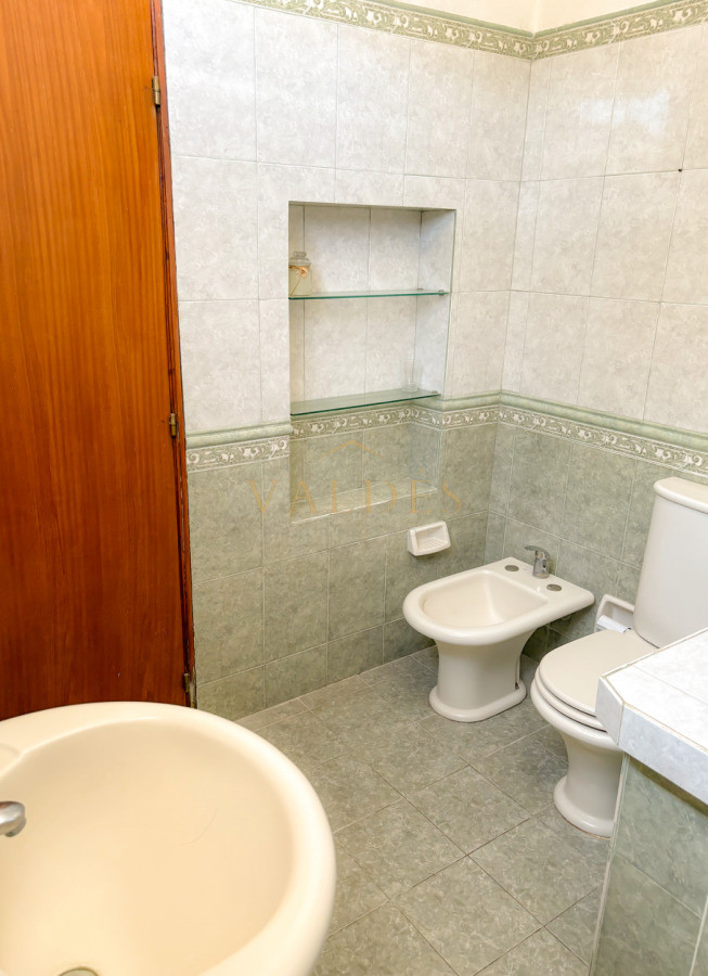 Chacra ID.5024 - Chacra 24.779 m2 con Challet de 425m2 en Zona Residencial 